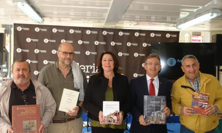 La UHU da a conocer en la Feria del Libro su innovación en la edición digital