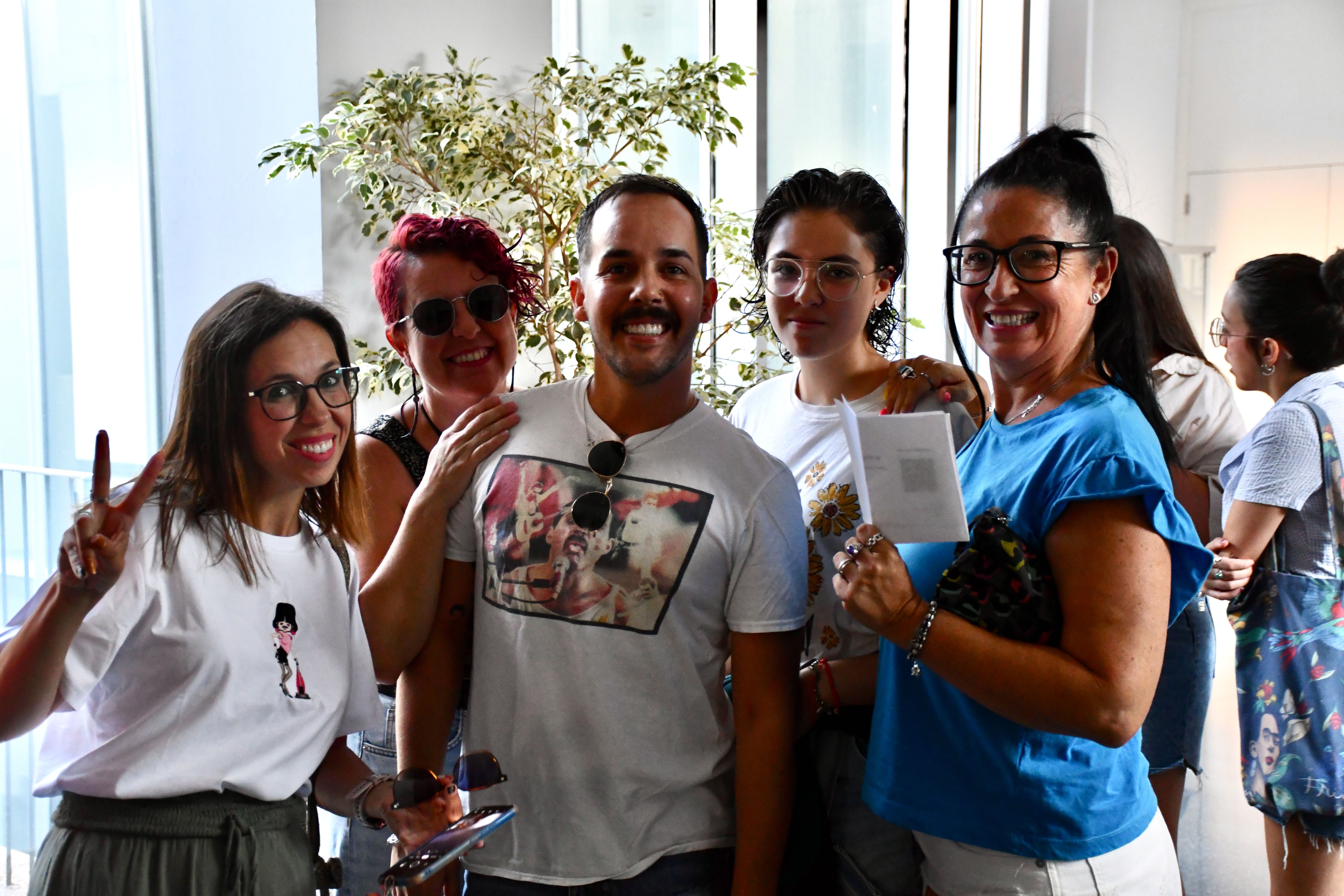 Fotogaleria de la proyeccion de Te Estoy Amando Locamente en la UHU