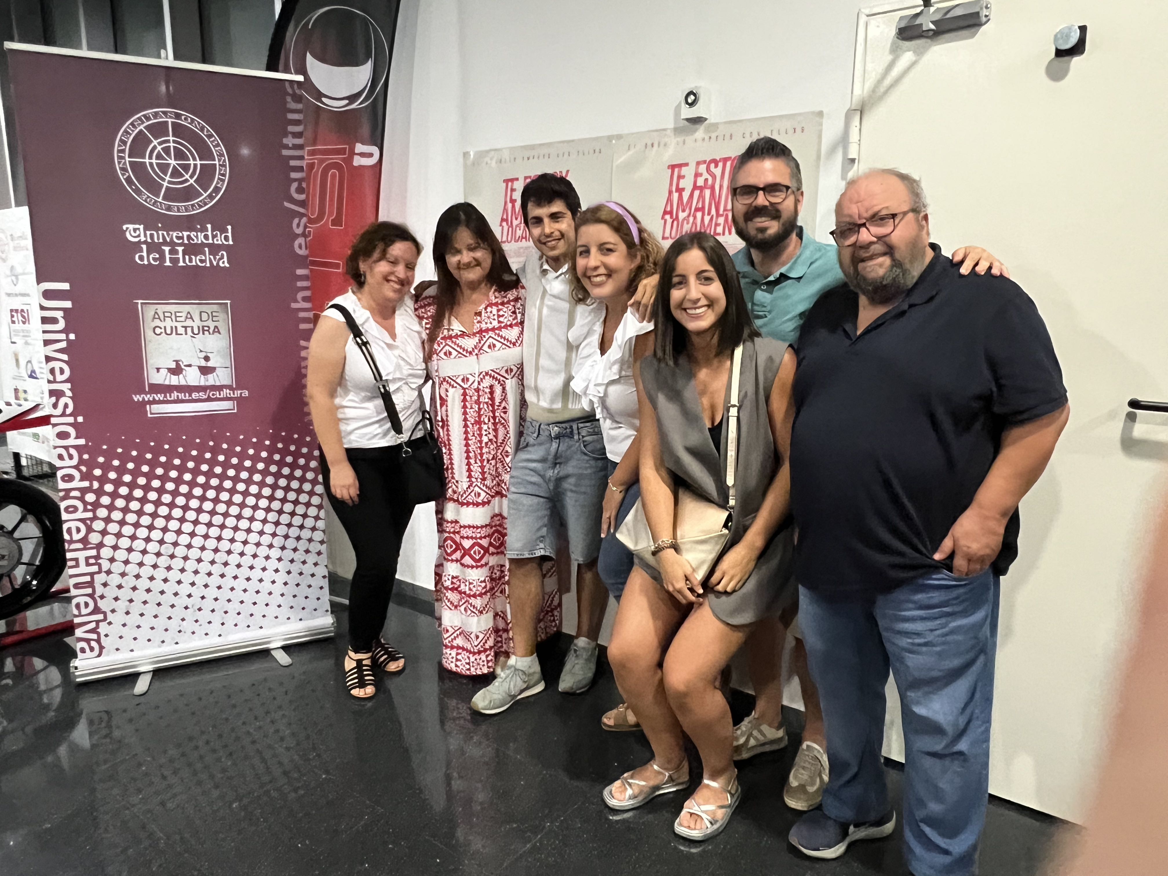 Fotogaleria de la proyeccion de Te Estoy Amando Locamente en la UHU