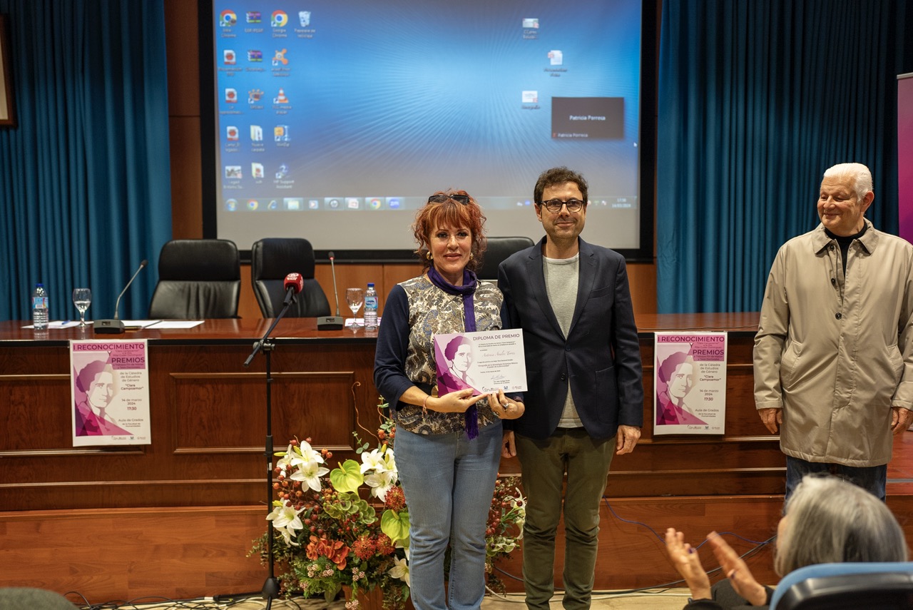 La Cátedra de Estudios de Género “Clara Campoamor” de la UHU y de la Diputación Provincial de Huelva premia y reconoce la trayectoria profesional de las mujeres investigadoras