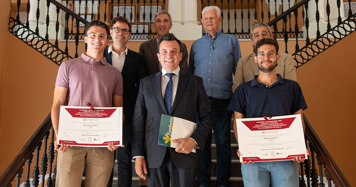 La UHU entrega los Premios a los TFM y TFG de la Cátedra Caja Rural del Sur de Empresa Familiar