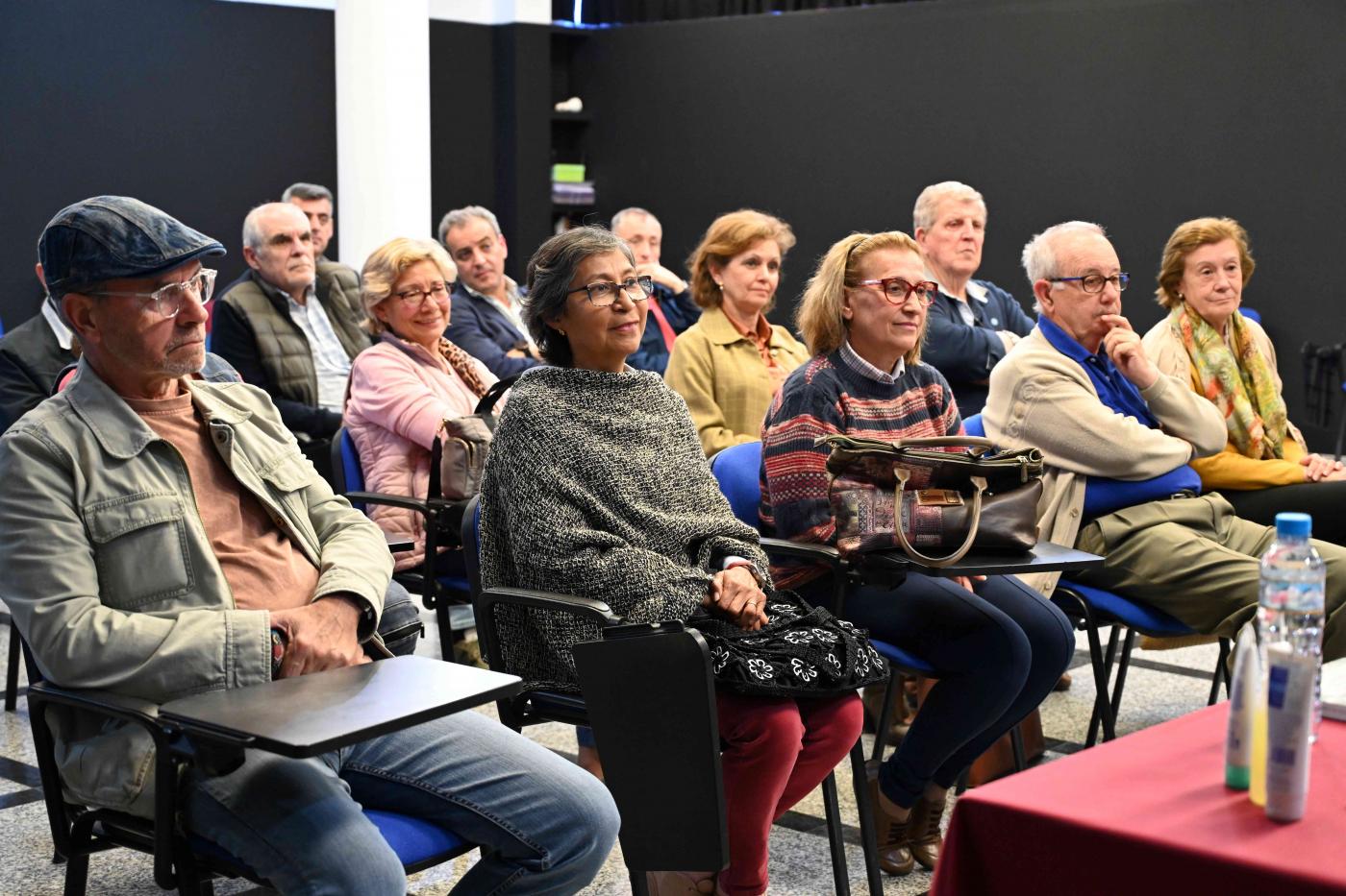 La rectora de la Universidad de Huelva inaugura el Aula de la Experiencia de Hinojos