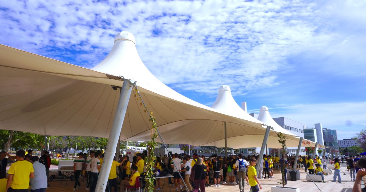 Éxito de participación en la novena edición de la competición de vehículos solares de la UHU