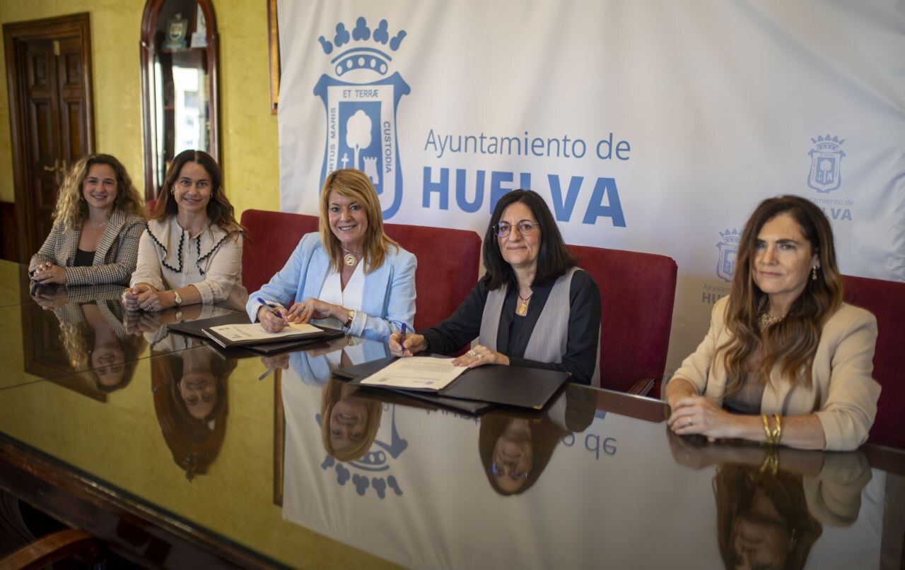 El Ayuntamiento y la Universidad de Huelva refuerzan su colaboración