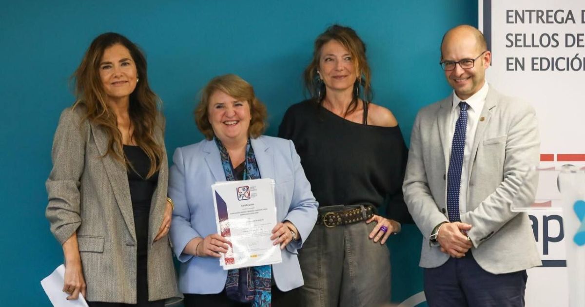 La UHU recibe tres nuevos sellos de calidad CEA-APQ para sus publicaciones académicas