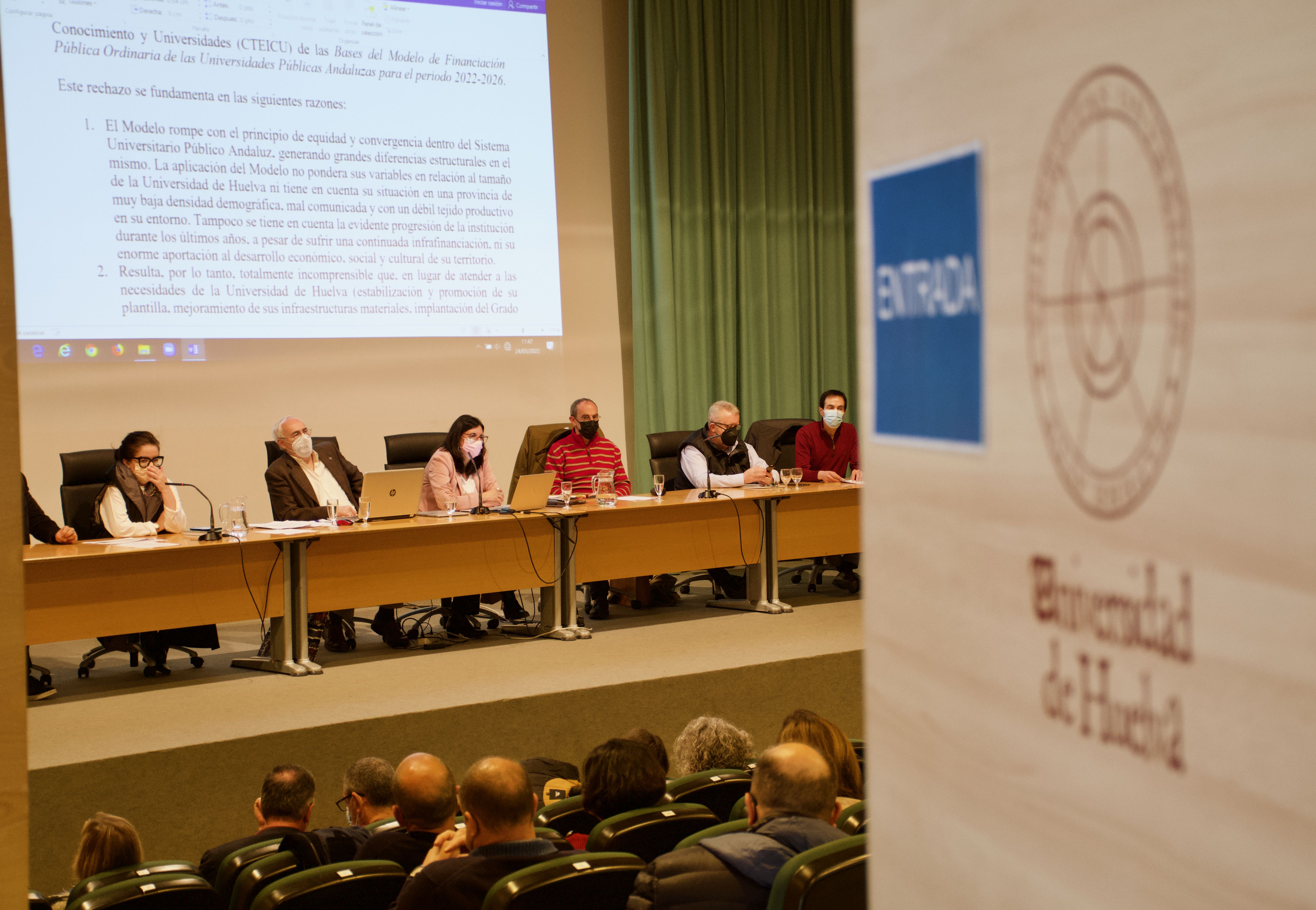 Imagen de la sesión del claustro de la Universidad