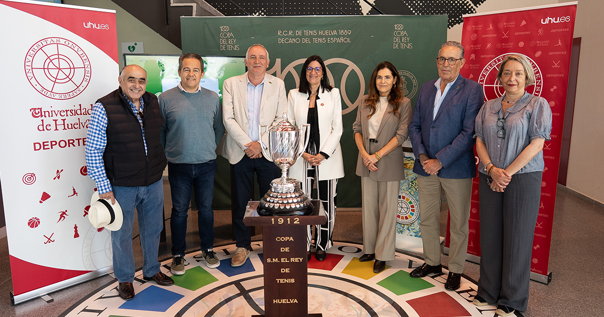 La Universidad de Huelva expone la Copa del Rey de Tenis