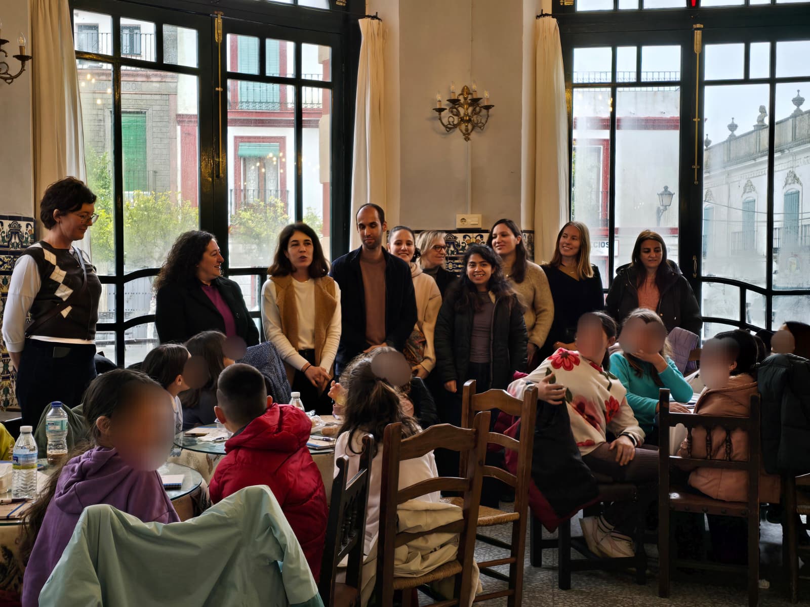 La Universidad de Huelva acerca la ciencia a Cortegana para visibilizar el papel de las investigadoras con motivo del 8M